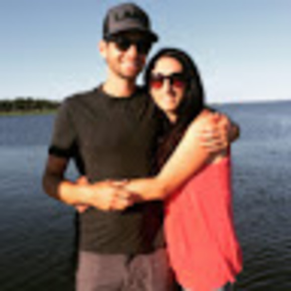 Meet your Posher, Lucia - Picture 1 of 1